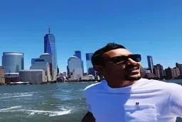 تصویری از خوش گذرانی تابستانی رضا قوچان‌نژاد در منهتن آمریکا