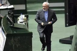 عضو هیات رئیسه مجلس: وضعیت حقوقی دریای خزر موضوع سوال از ظریف در مجلس است