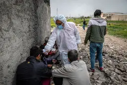 تست کرونا از معتادان متجاهر + عکس