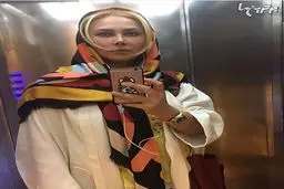 سلفی آسانسوری آنا نعمتی+ عکس