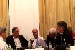سه نمای جالب از مذاکرات ایران و 1+5 /عکس
