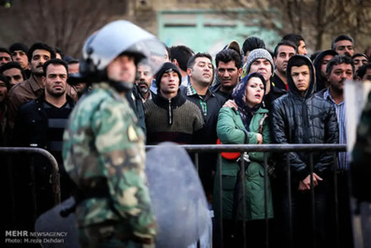 اعدام متجاوزین به عنف در ملاء عام/گزارش تصویری