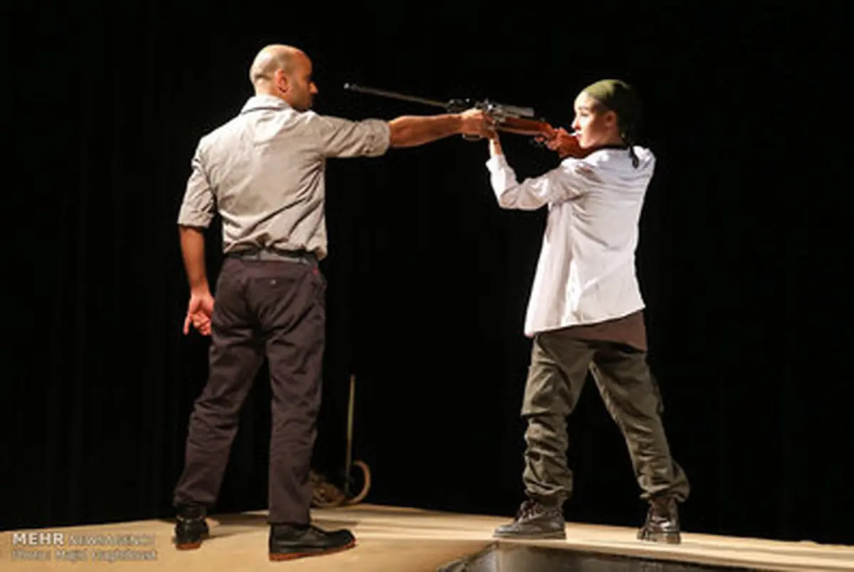 حواشی جالب اجرای نمایش ستوان اینیشمور/تصاویر