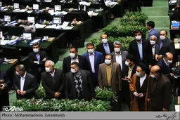 حضور نمایندگان خوزستان با ماسک ضدآلودگی در مجلس شورای اسلامی/تصاویر