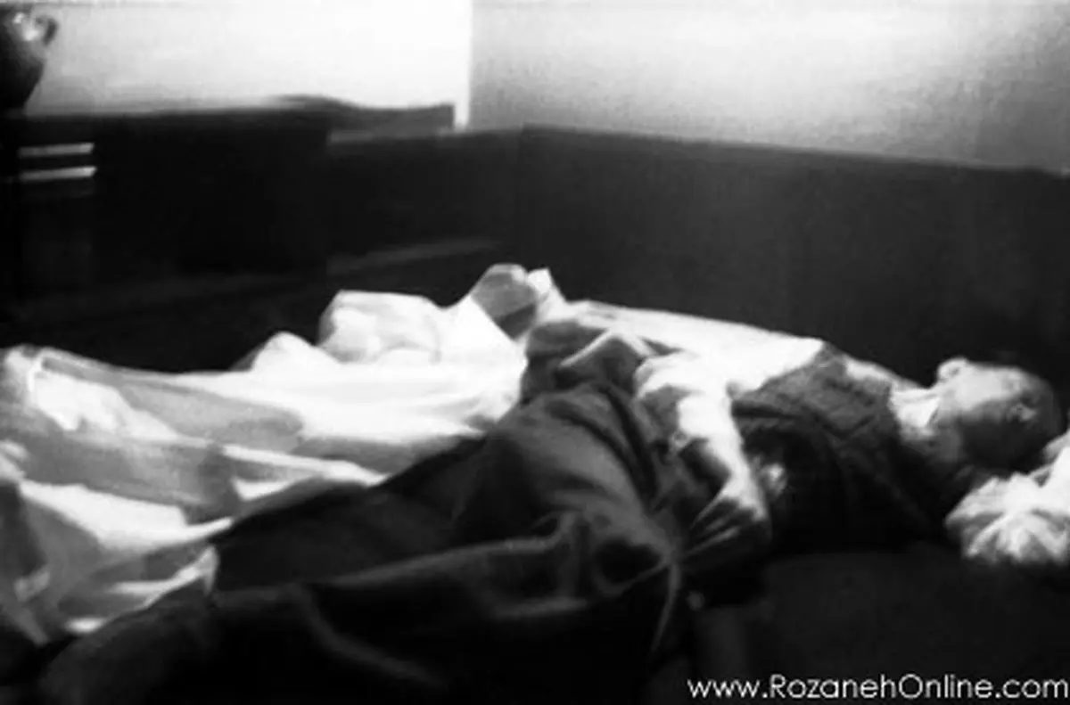 جسد صادق هدایت روی تخت/عکس