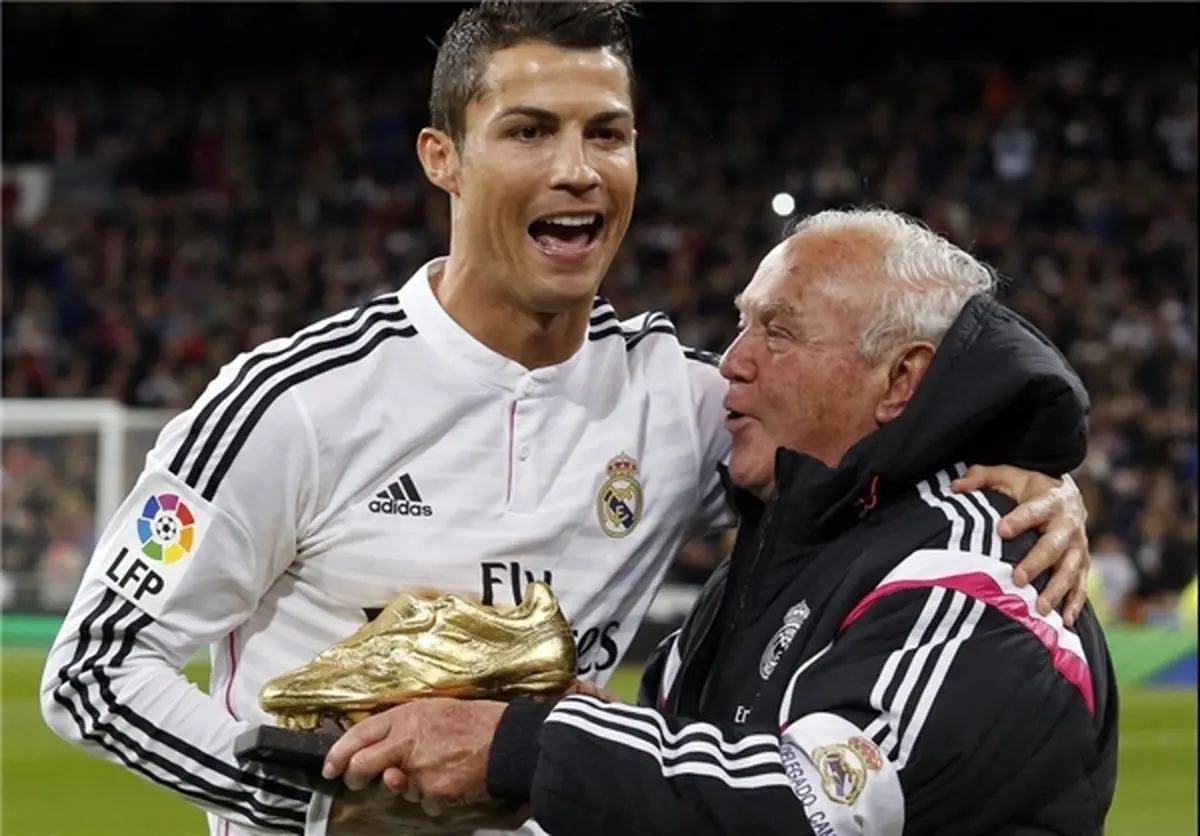 رونالدو و نمایش سومین کفش طلایش در برنابئو+عکس و فیلم