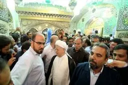 هاشمی به زیارت امام رضا(ع) رفت/تصاویر