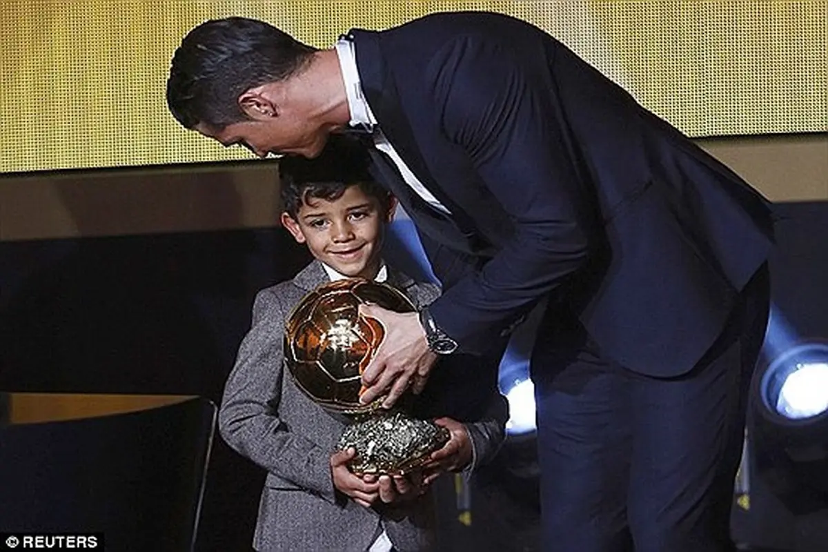 کوچک ترین مهمان "گالا"/عکس