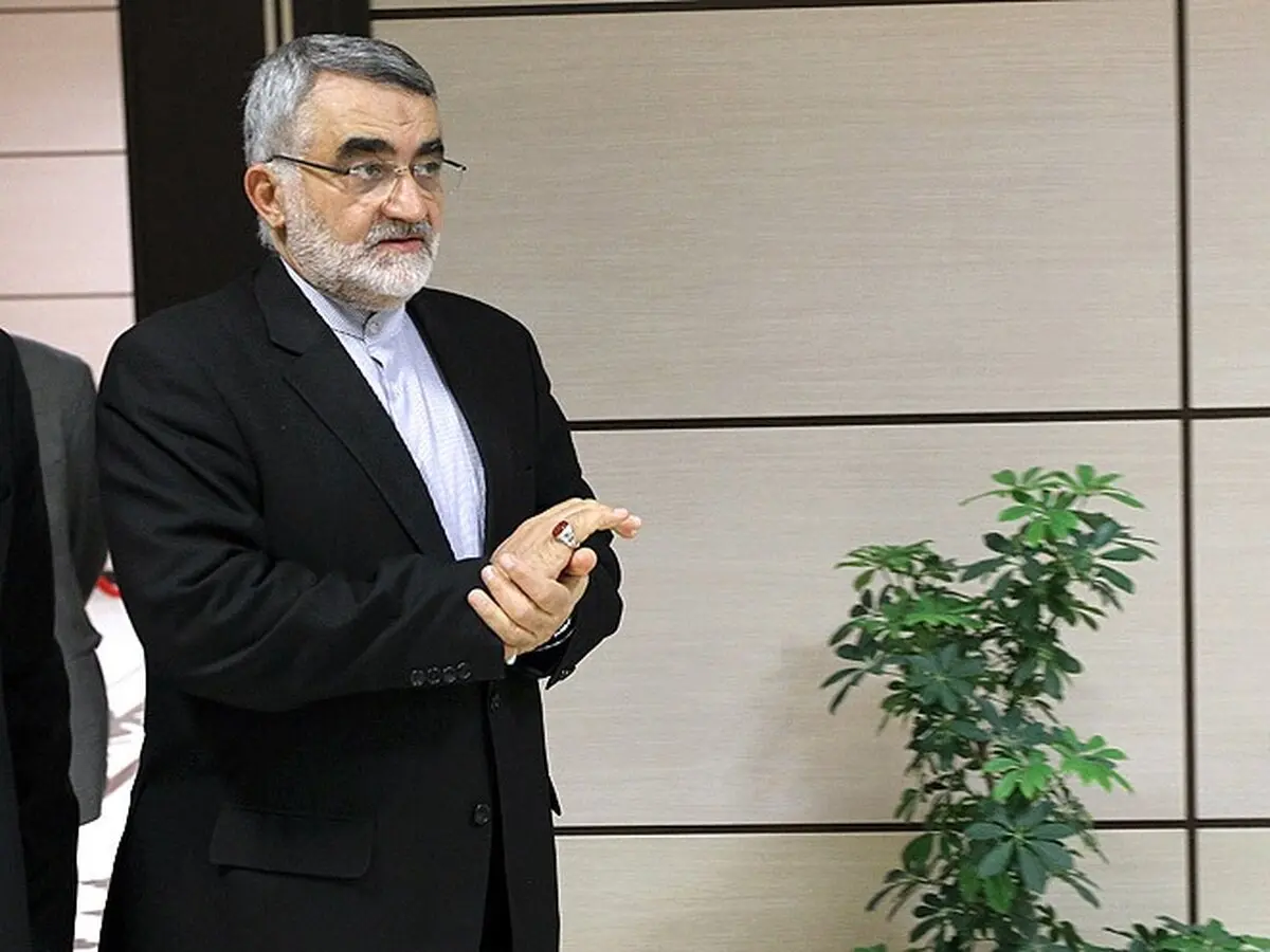 پیشنهاد علاءالدین بروجردی به روحانی؛ از ظرفیت باهنر در کابینه دوازدهم استفاده کند /کابینه را گرفتار مسائل جناحی و سیاسی نکنید