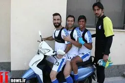 ستاره‌های استقلال ترک موتور/عکس