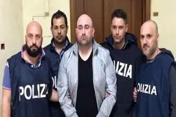 دستگیری رئیس مافیا حین تماشای بازی فوتبال/ تصاویر