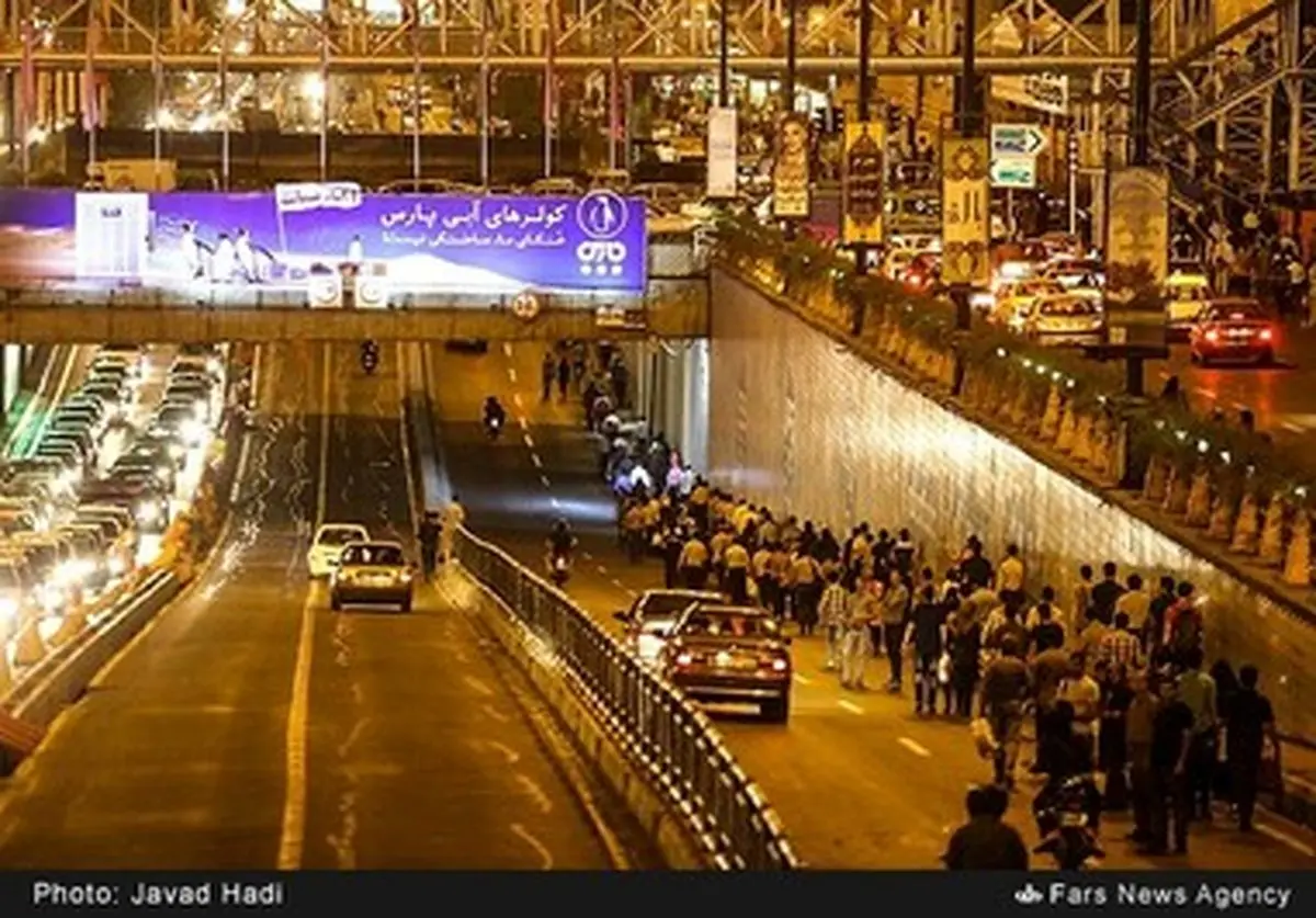 حریق در مترو و دردسری که برای مردم ایجاد شد/ تصاویر