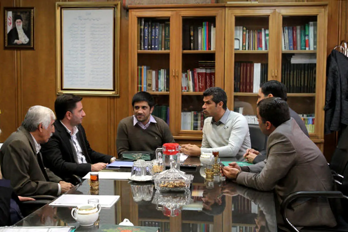 از هاشمی طبا تا جدیدی و دبیر/ دنیای خاکستری ورزش