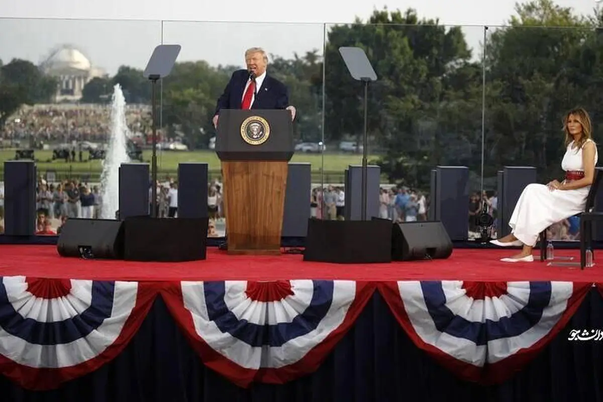 واکنش عجیب تیم محافظتی به دلیل ترس از ترور شدن ترامپ! + عکس