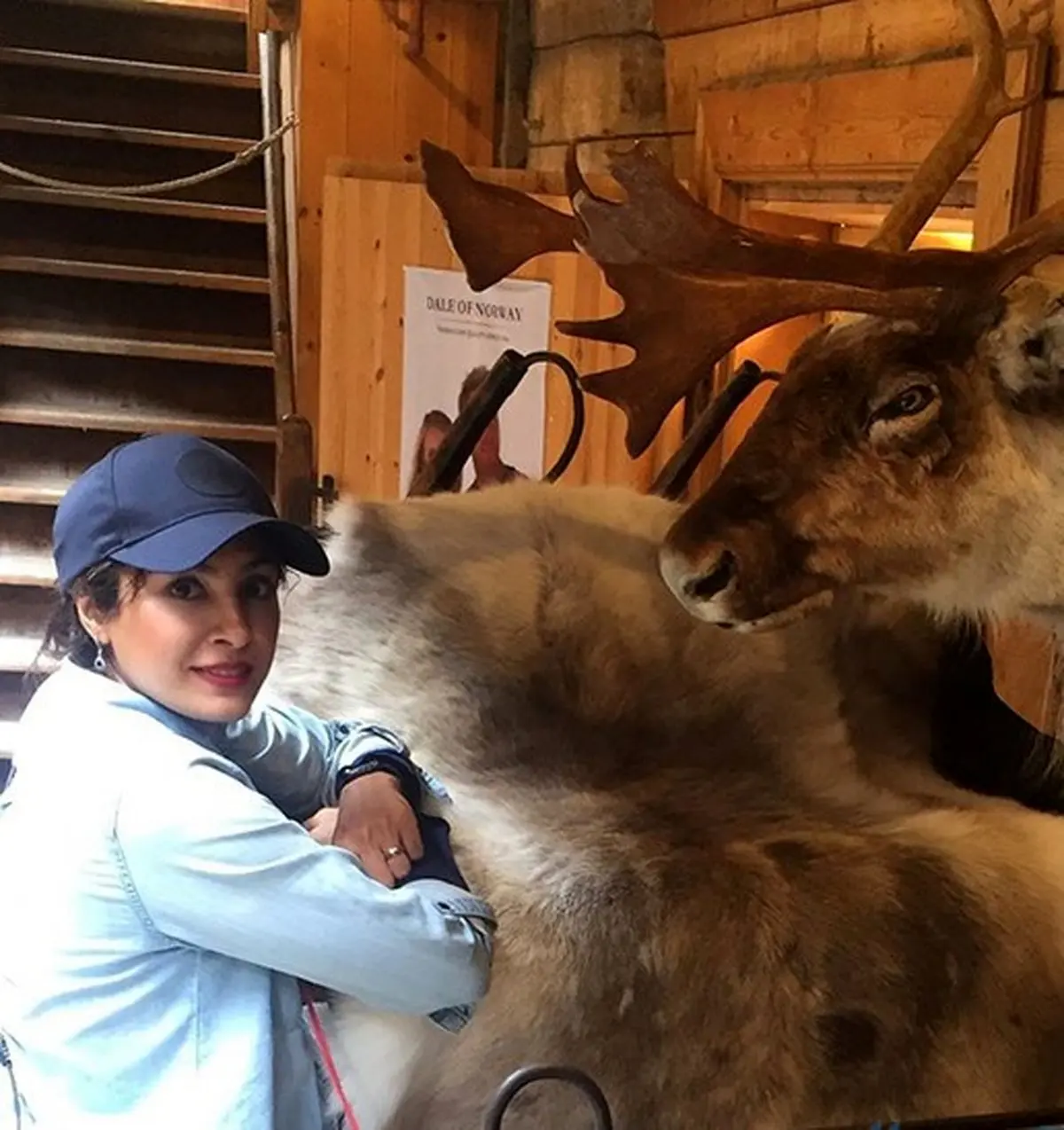 تیپ جدید حدیثه تهرانی با کلاه