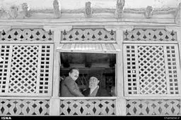 بازدید رهبری از پشت‌ صحنه یک فیلم /عکس