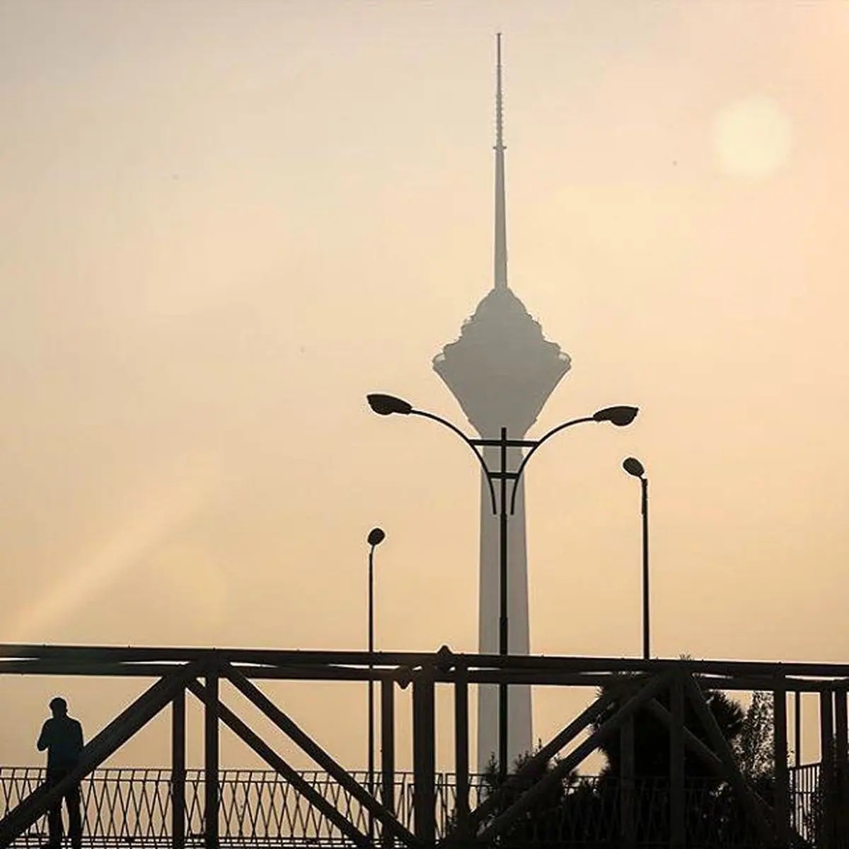 تهران در روز هوای پاک!/عکس