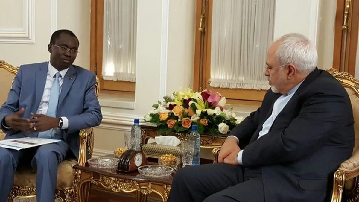 دیدار خداحافظی سفیران اروگوئه و بنین با ظریف