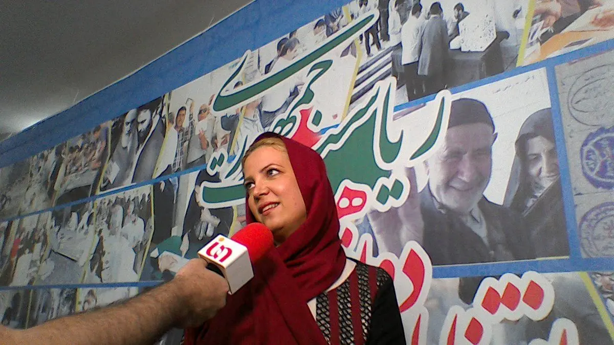 حضور یک بانوی گریان در ستاد انتخابات/ جدی ترین رقیبم همسرم است/ثبت نام اعتراضی 4سهامدار کنتورسازی!