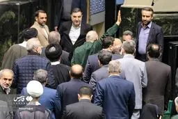 تصاویر رئیسی در صحن علنی مجلس برای دفاع از بودجه