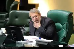 ژست خاص علی لاریجانی/عکس