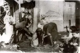 سیستم آب رسانی در تهران قدیم/عکس