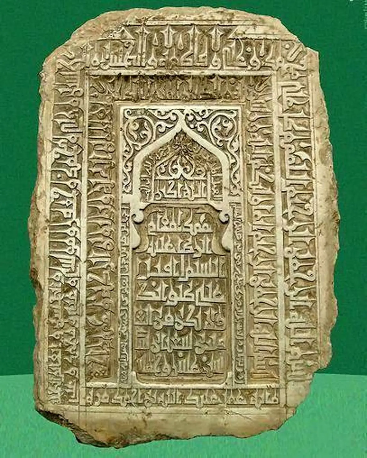 عكس: قدیمی ترین سنگ مرقدامام رضا (ع)