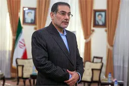 کنایه شمخانی به آمریکا: برای مهار گاو خشمگین باید انرژی او را به مسیر دلخواه هدایت کرد