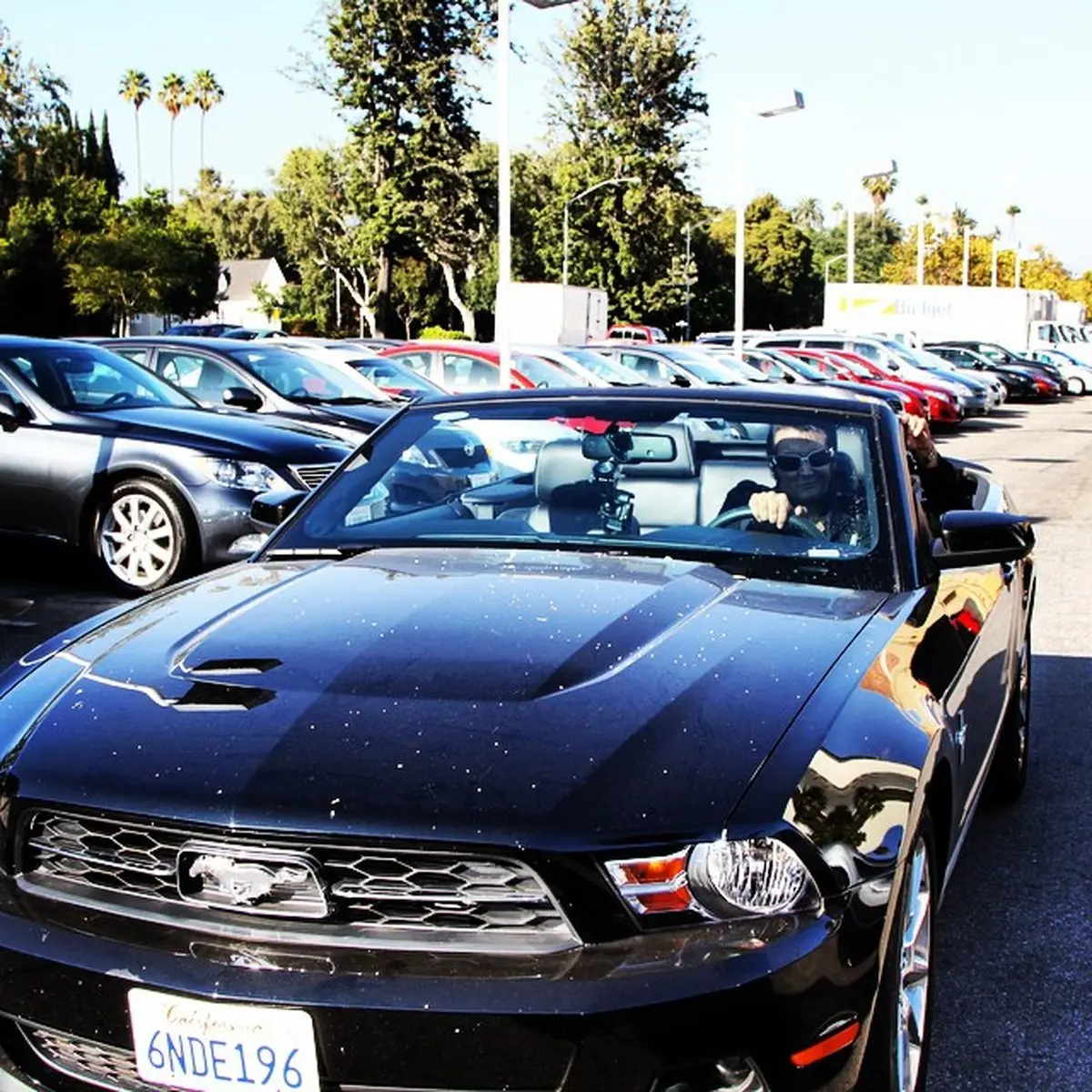 عکس/ ماشین لوکس حسام نواب صفوی در لاس وگاس