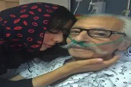 عکسی احساسی از جمشید مشایخی و نوه اش