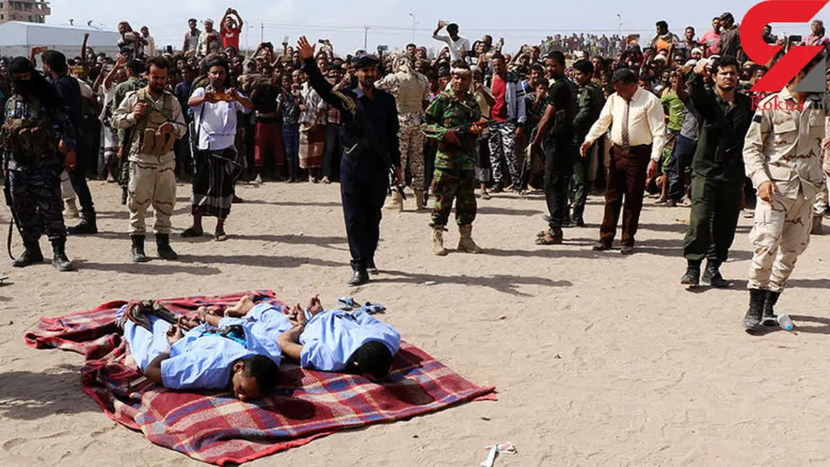 اعدام 2 شیطان با دستان بسته / گردن محمد 12 ساله را هم بریده بودند + عکس 16+