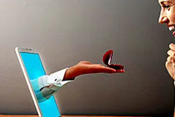 ۸ بلایی که با ورود به روابط مجازی بر سر خود می‌آوریم!