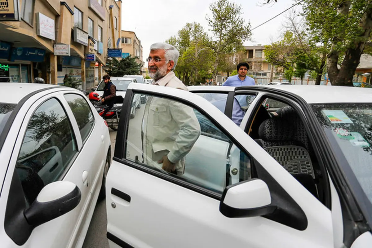 شرق: دولت سایه جلیلی تنها 30نفر مخاطب دارد