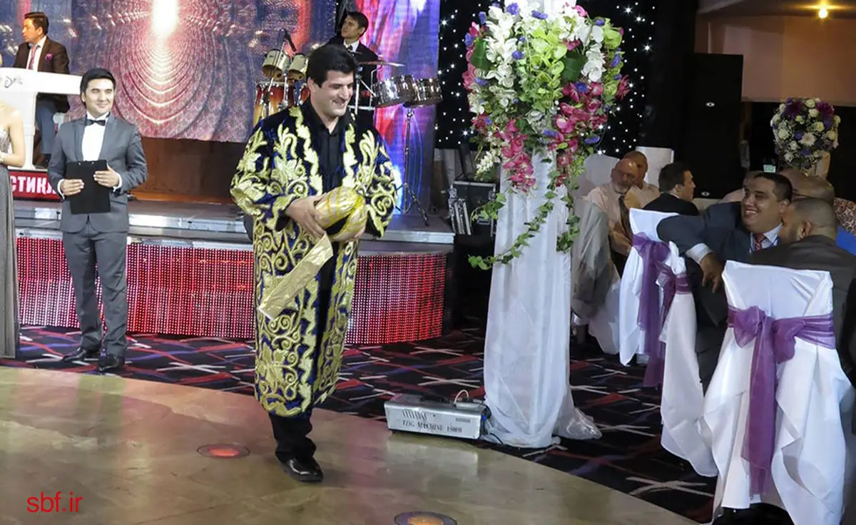 لباس جدید خادم در مسابقات جام جهانی/ عکس