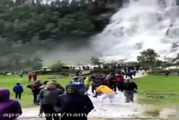 ببینید: آبشار رویایی Tvindefossen در نزدیکی شهر voss در نروژ با ارتفاع ۱۵۰ متر