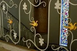 تصاویری کمتر دیده شده از سفارت مخروبه ایران در آمریکا