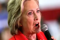 واق واق هیلاری کلینتون در سخنرانی انتخاباتی+عکس