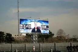ناصرخان حجازی 4 سال بعد از فوتش بیلبورد خیابان های تهران شد