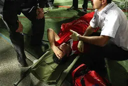 عکس/ حمله قلبی هوادار پرسپولیس