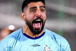 دروازه‌بان حریف پرسپولیس محروم شد!