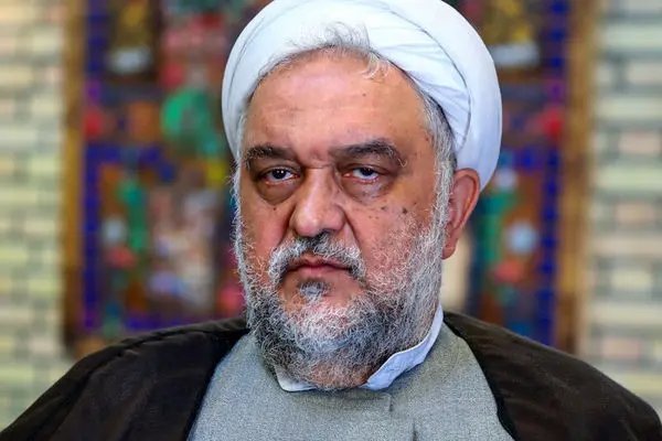 کار فرهنگی با هیاهو به نتیجه نمی رسد