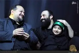 شریعتمداری در هیاتی که مداحش رضا هلالی است/عکس