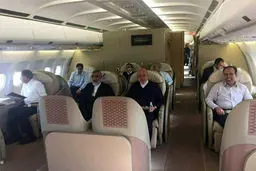 هواپیمای حامل معاون اول و وزرای دولت یازدهم در سفر به الجزایر