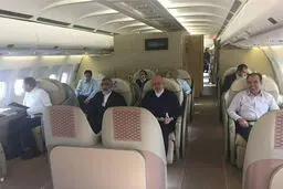 هواپیمای حامل معاون اول و وزرای دولت یازدهم در سفر به الجزایر