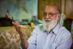 مهدی چمران: جبهه مردمی به اصولگرایی کاری ندارد/ تبدیل جبهه به شورای عالی صحت ندارد/ شاید بتوانیم جبهه پایداری را جذب کنیم/ منظور باهنر از مهندسی شدن مجمع عمومی جمنا چیست؟/ تجدید سازمان جمنا تمام شد