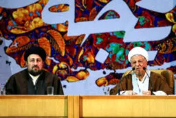 تصاویر سخنرانی آیت الله هاشمی رفسنحانی در همایش بزرگداشت بانوی انقلاب "خدیجه ثقفی"