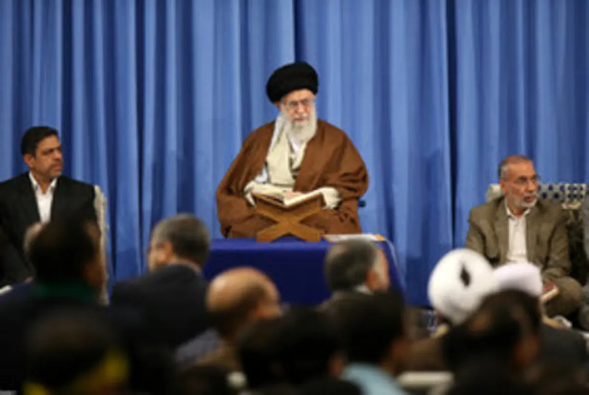 روایت تصویری از محفل انس با قرآن در حضور مقام معظم رهبری