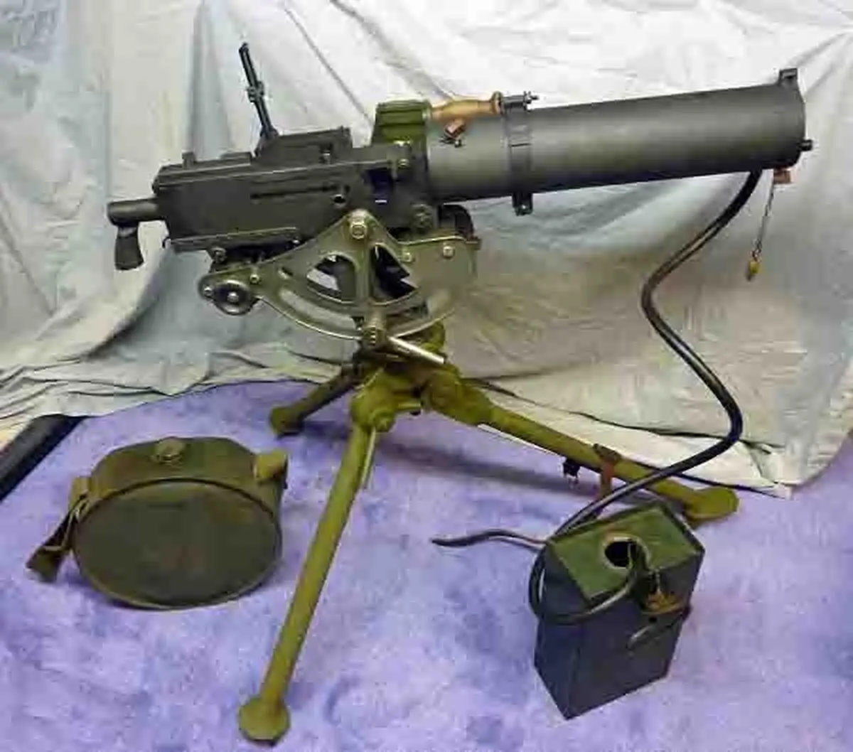 مسلسل M 1917 برونینگ / عکس
