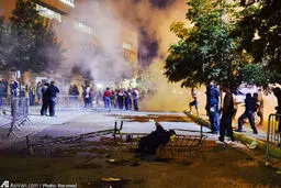 درگیری در تبلیغات انتخاباتی ترامپ/ عکس