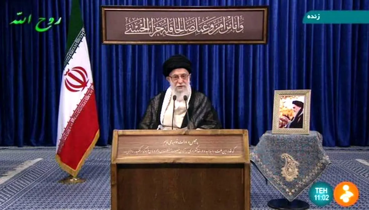 رهبر انقلاب:امام کاری کرد که خود روسای جمهور آمریکا بگویند خمینی ما را تحقیر کرد